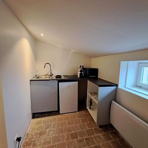 Studio met een Queen Size Bed